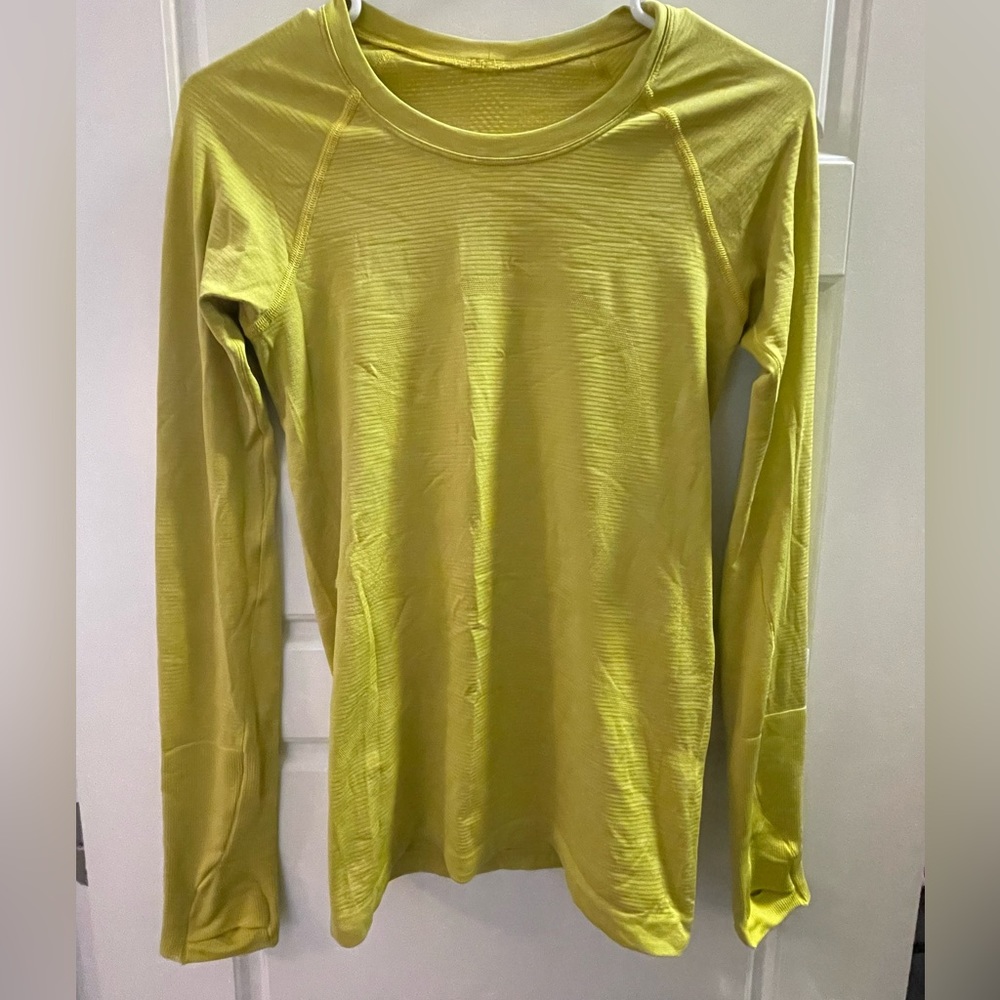 Lululemon Swiftly Tech Long-Sleeve